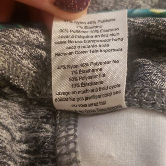 LuLaRoe Jade Capri Leggings Small gray Athletic Workout - Picture 6 of 6